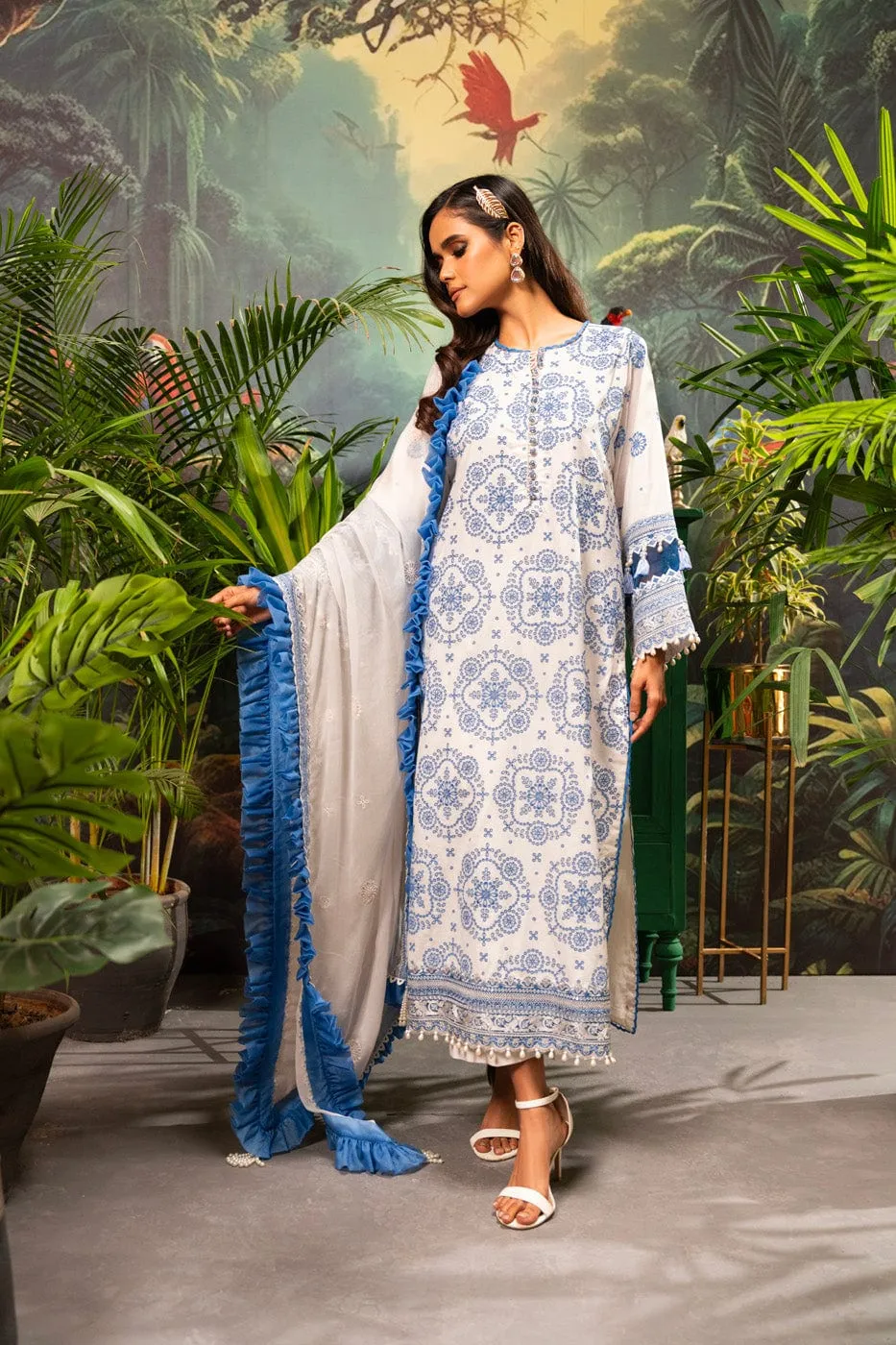 3 Pc Embroidered Lawn Suit With Chiffon Dupatta