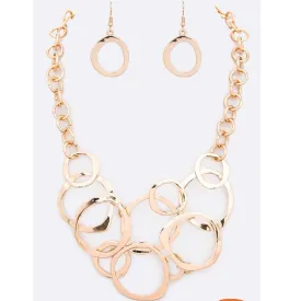 Circle Short Chain Necklace