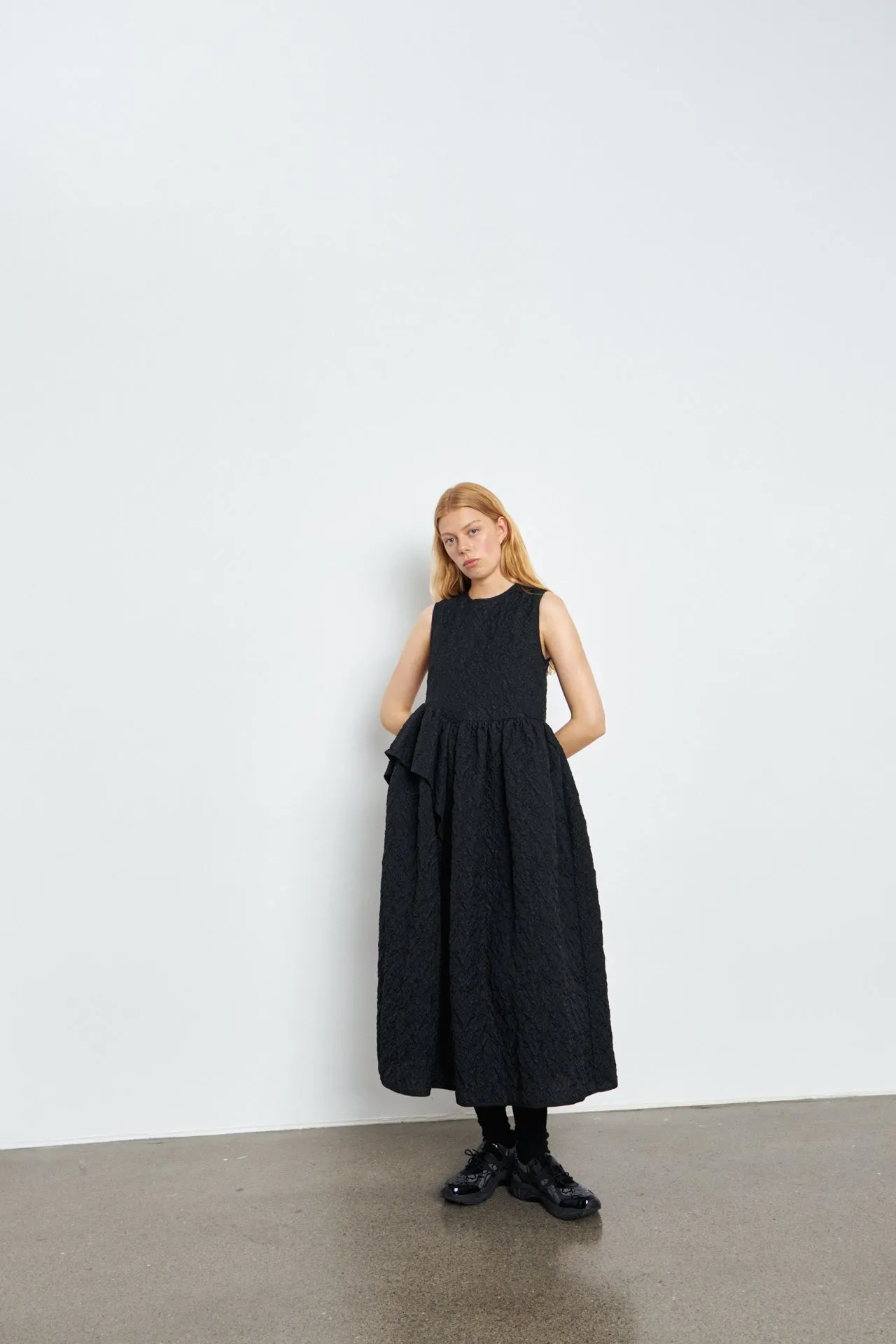 DITTE | DRESS GRAPPOLO MATELASSÉ BLACK